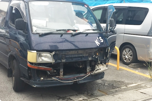 町田市の交通事故の車